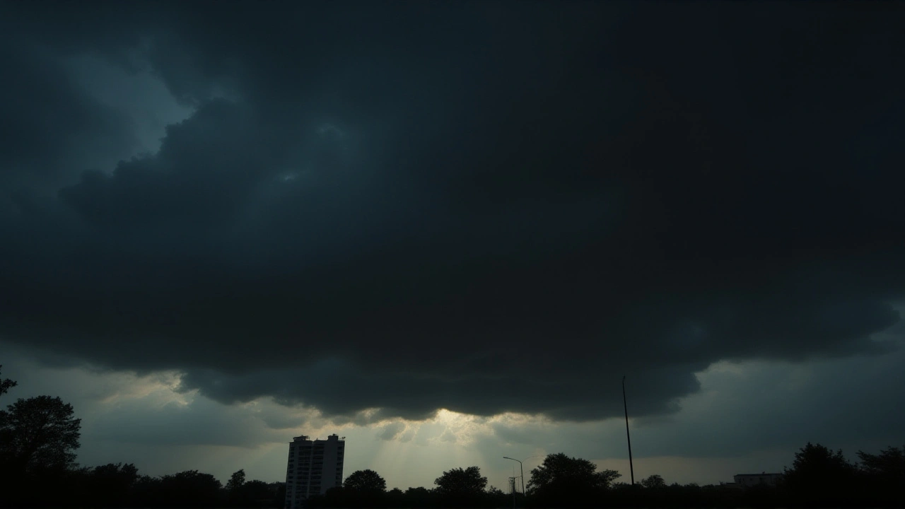 पिछले महीने का साइक्लोन मॉन्था अभी भी याद है